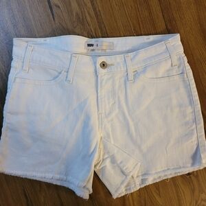 White Levi's denim cut offs size 6
